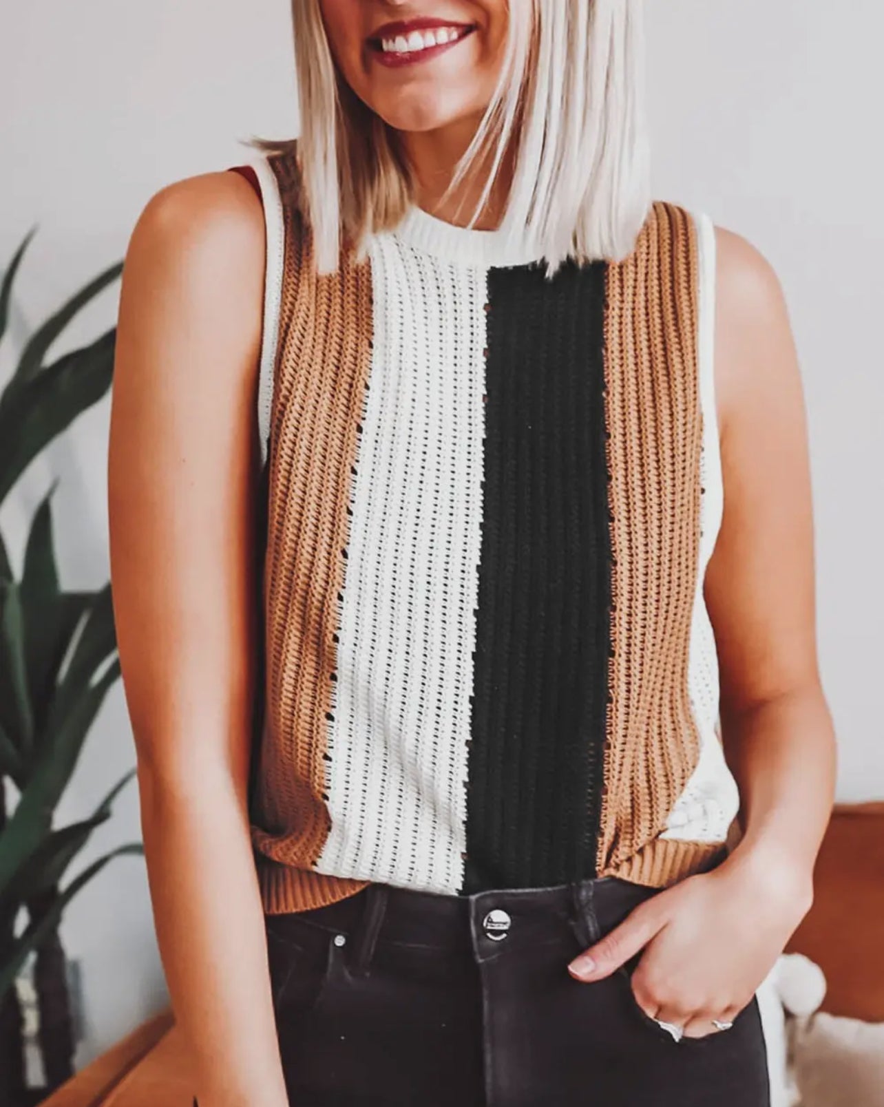 Sleeves Knitted Sweater Vest